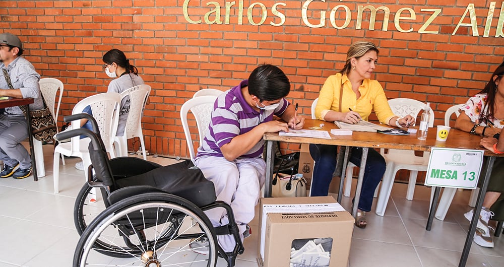 Miles de jurados electorales cumplieron con su deber en pro de la democracia 