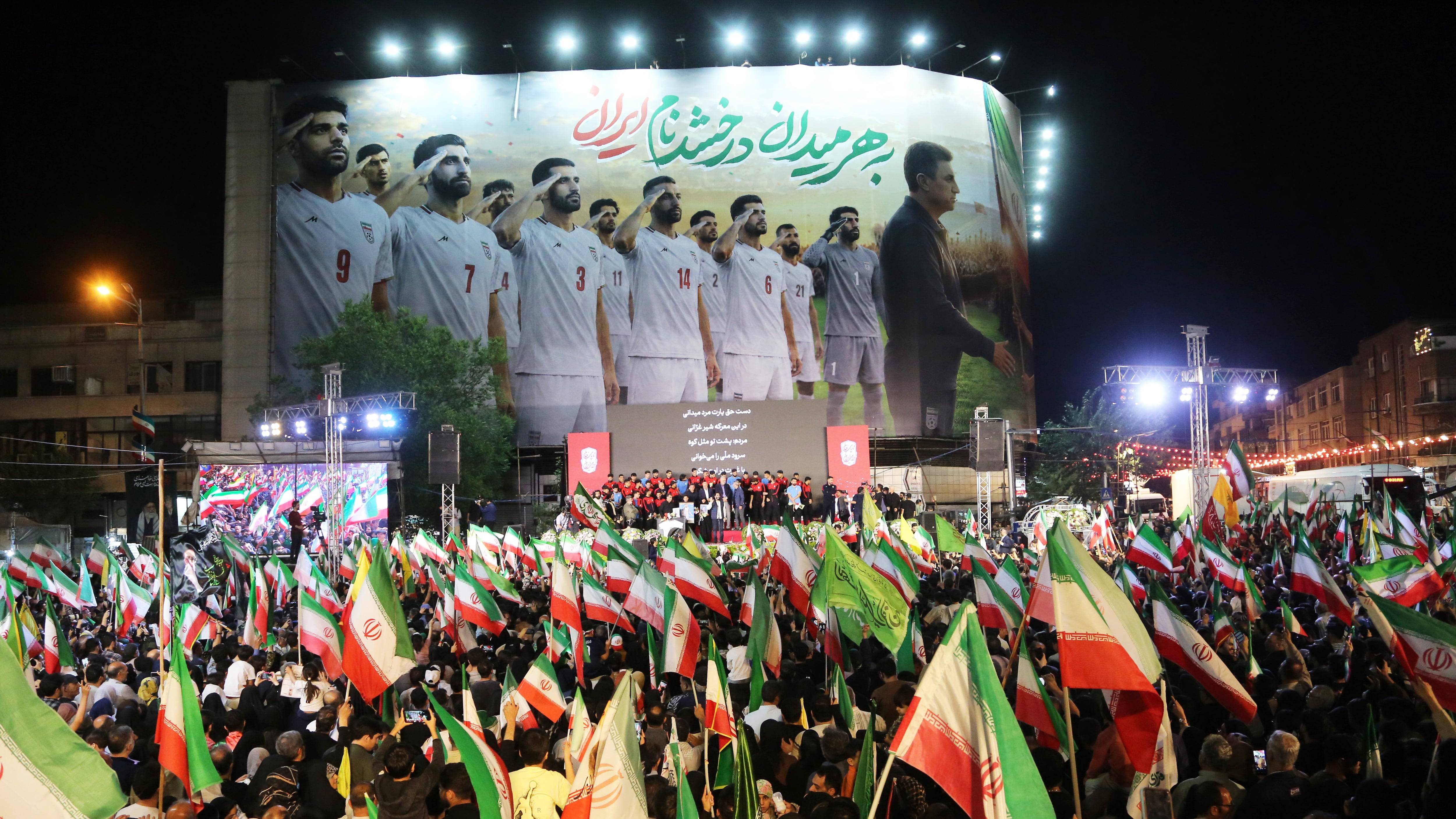 Multitudinaria despedida de la Selección Irán en Teherán.