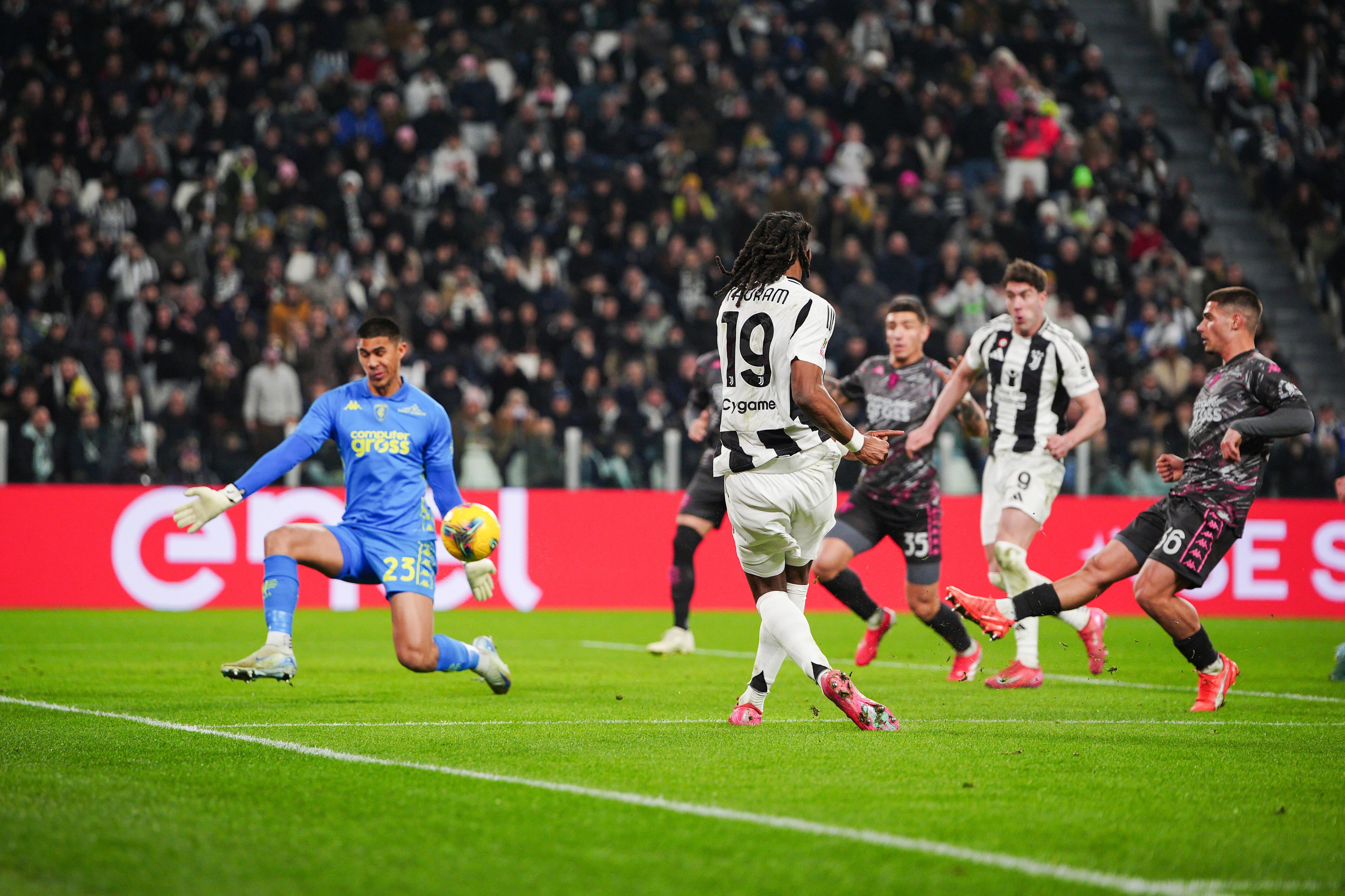 Devis Vásquez en el partido Juventus vs. Empoli por Copa Italia.