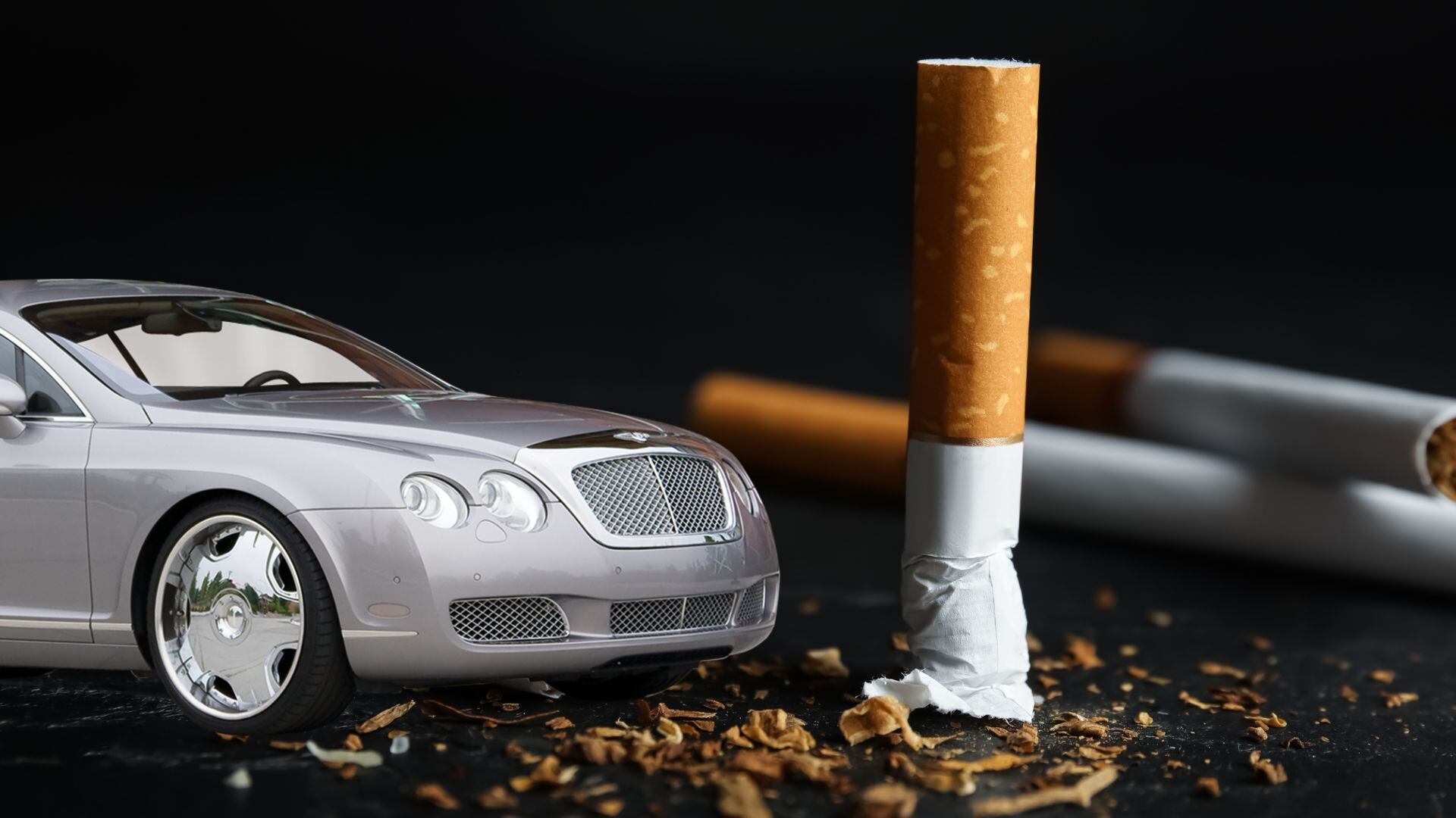 En Colombia, existen normas que prohíben a los conductores fumar mientras se encuentran en sus vehículos.