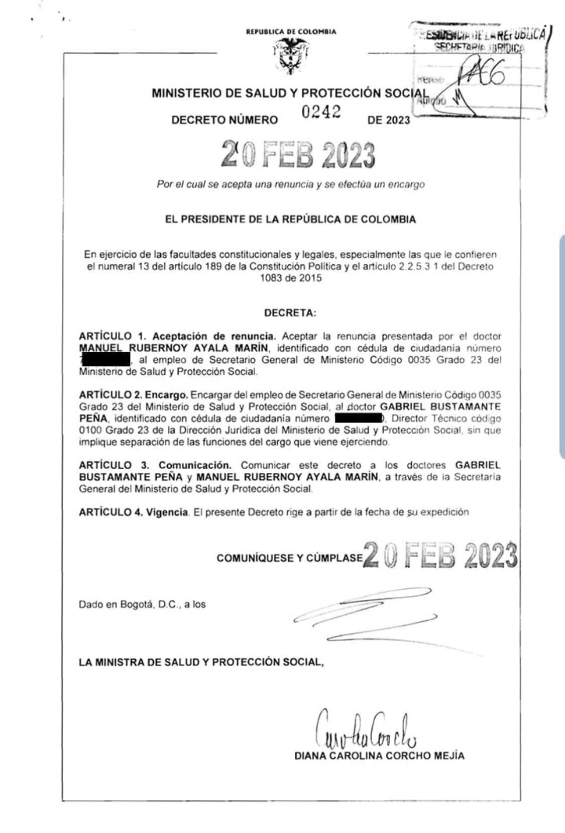 Decreto en el que se acepta la renuncia del secretario general del Ministerio de Salud.