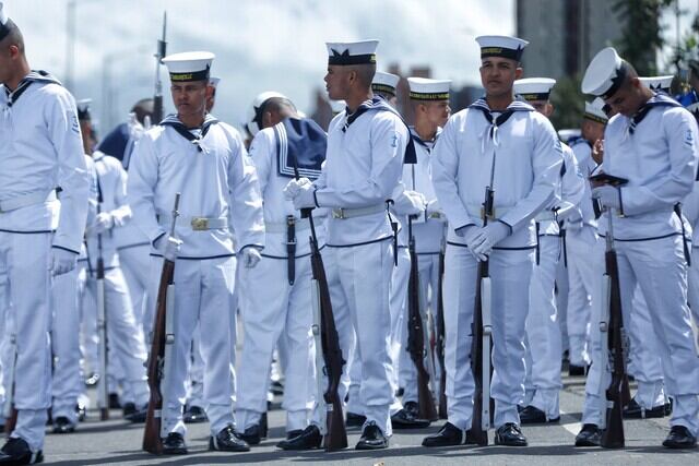 Desfile militar en Bogotá. Día de la Independencia.
