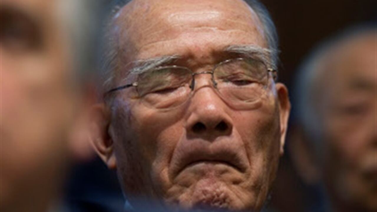 Los japoneses están de acuerdo con la transición imperial, pero no con las vacaciones que eso implica.