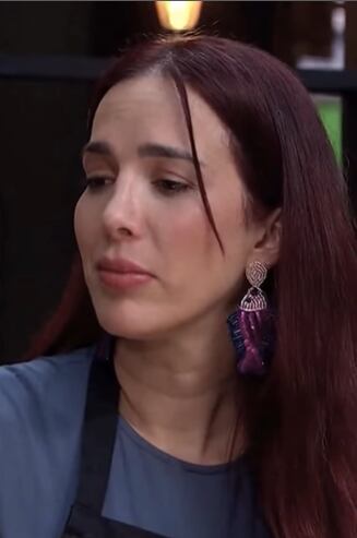 Violeta Bergonzi probó y juzgó el plato de su compañera Michelle Rouillard.