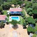 Residentes de una mansión ubicada en la Guajira fueron detenidos por robar energía por un valor estimado entre 40 y 50 millones de pesos mensuales.