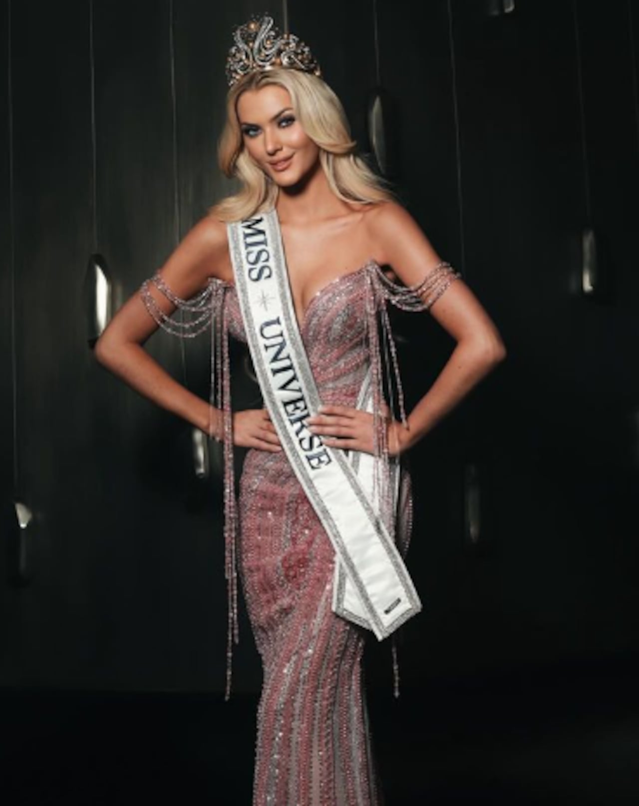 Victoria Kjaer, representante de Dinamarca, es la nueva Miss Universe 2024