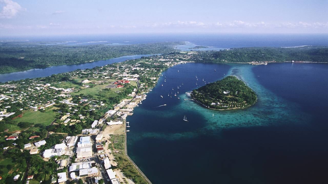 Vanuatu está ubicado en el continente oceánico.