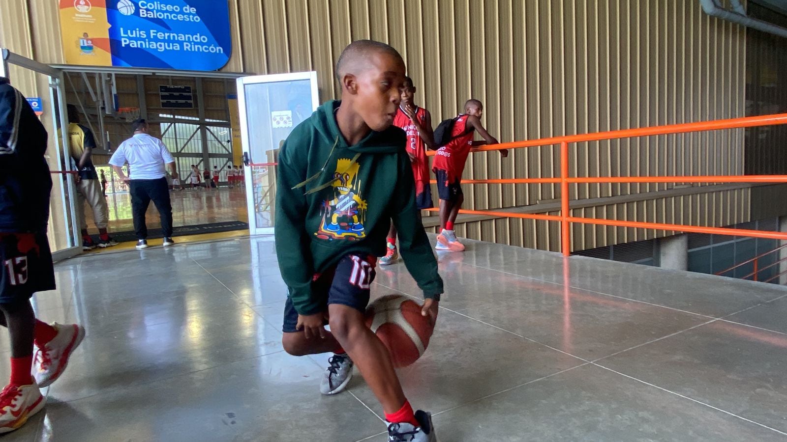 12 niños salieron desde el municipio de Vigía del Fuerte, en el departamento de Chocó, para participar en un campeonato de baloncesto en Medellín.