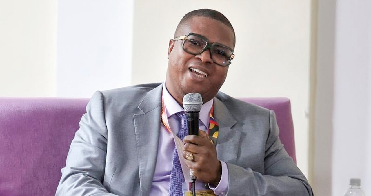 Aunque fue sacado del cargo de embajador, Daniel Garcés fue reencauchado por el Gobierno en la Agencia Nacional de Tierras. Beatriz le envía un mensaje al presidente Petro.