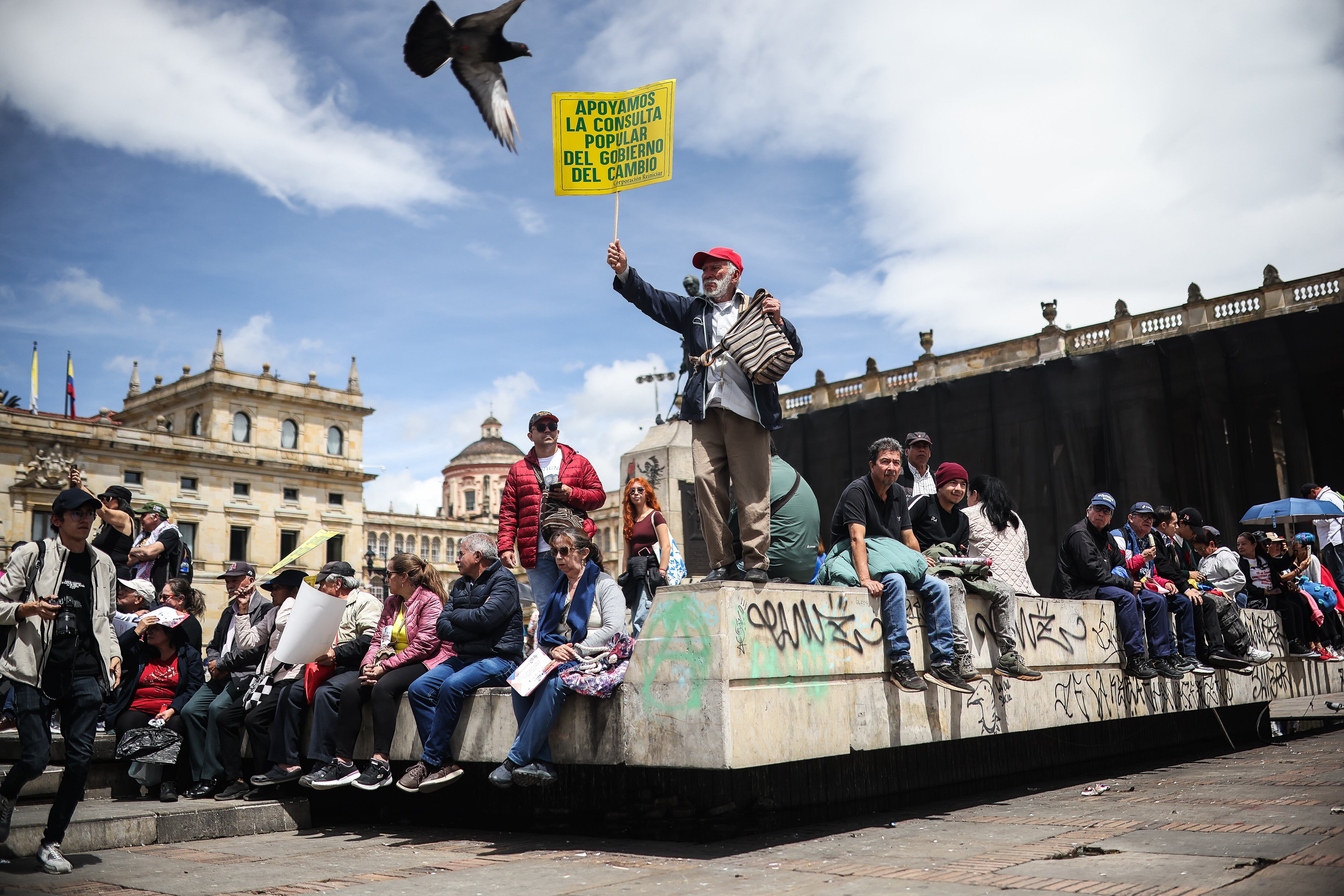 Marcha a favor de la consulta popular y de las reformas del gobierno del presidente Gustavo Petro