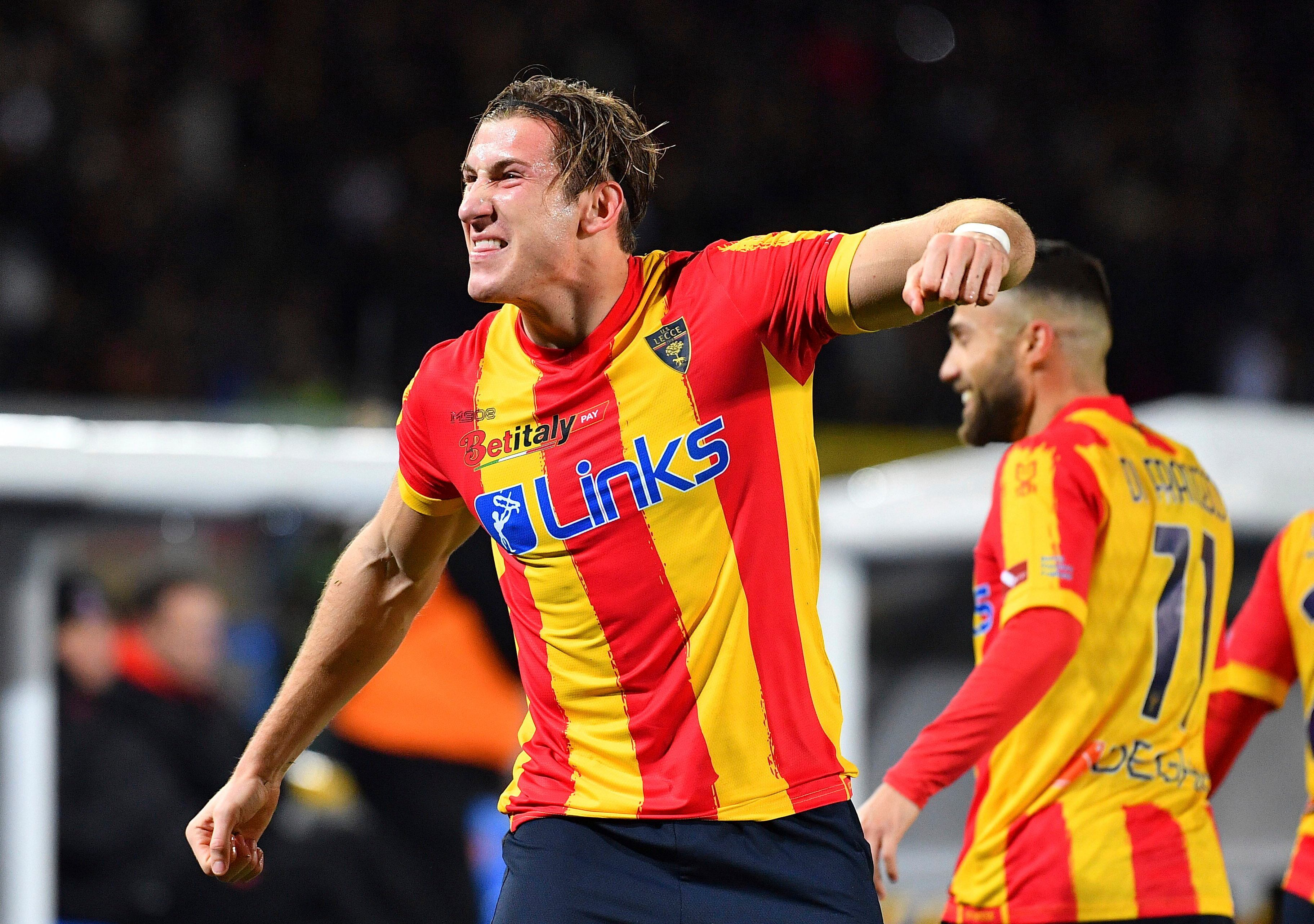 Lecce's Federico Baschirotto celebrates scoring a goal, during the Serie A soccer match between US Lecce and AC Milan, in Lecce, Saturday, Jan. 14, 2023. (Giovanni Evangelista /LaPresse via AP)