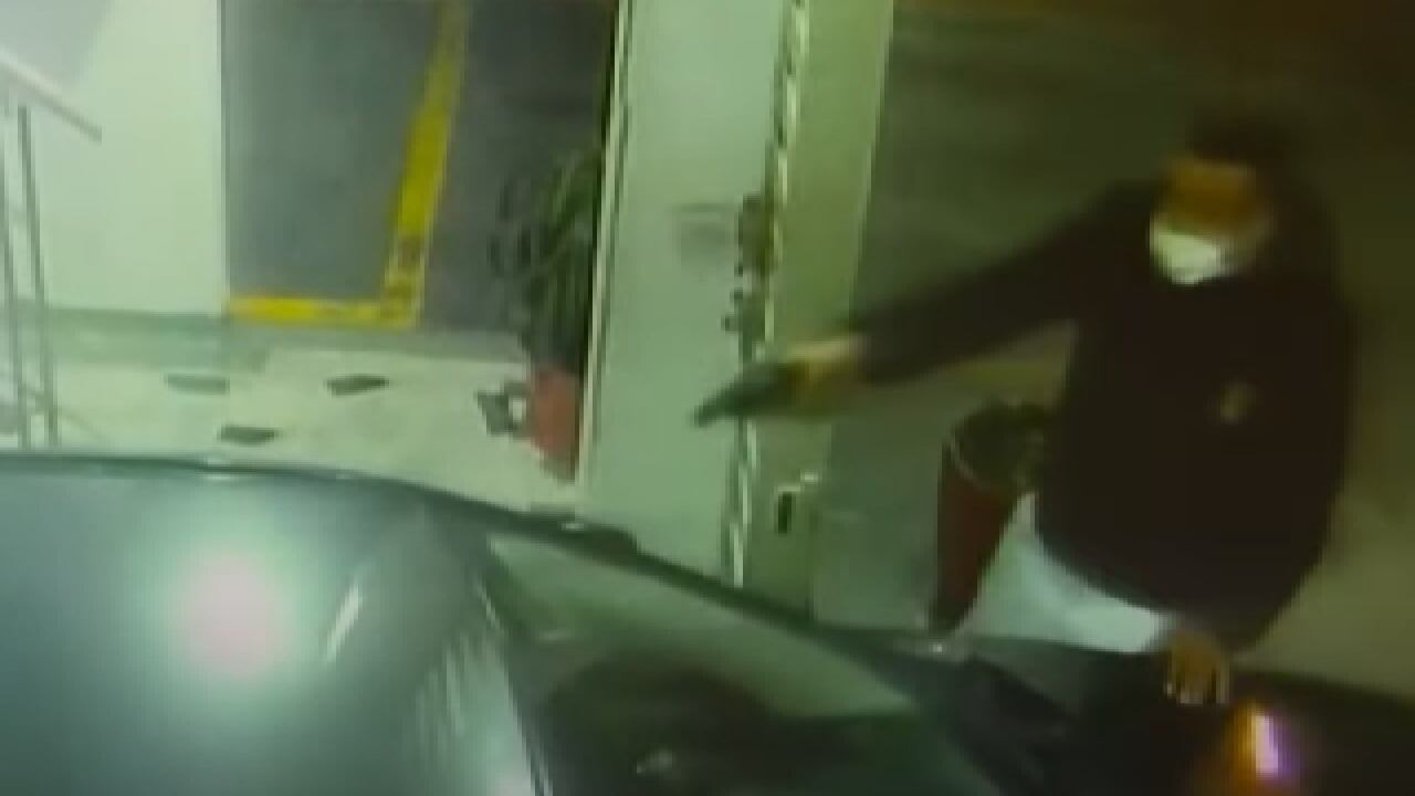 Músico fue víctima de robo en Bogotá: los delincuentes se llevaron su instrumento avaluado en $12 millones