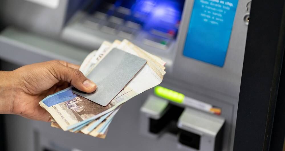 Bancos reciben $5.000 millones mensuales por Ingreso Solidario