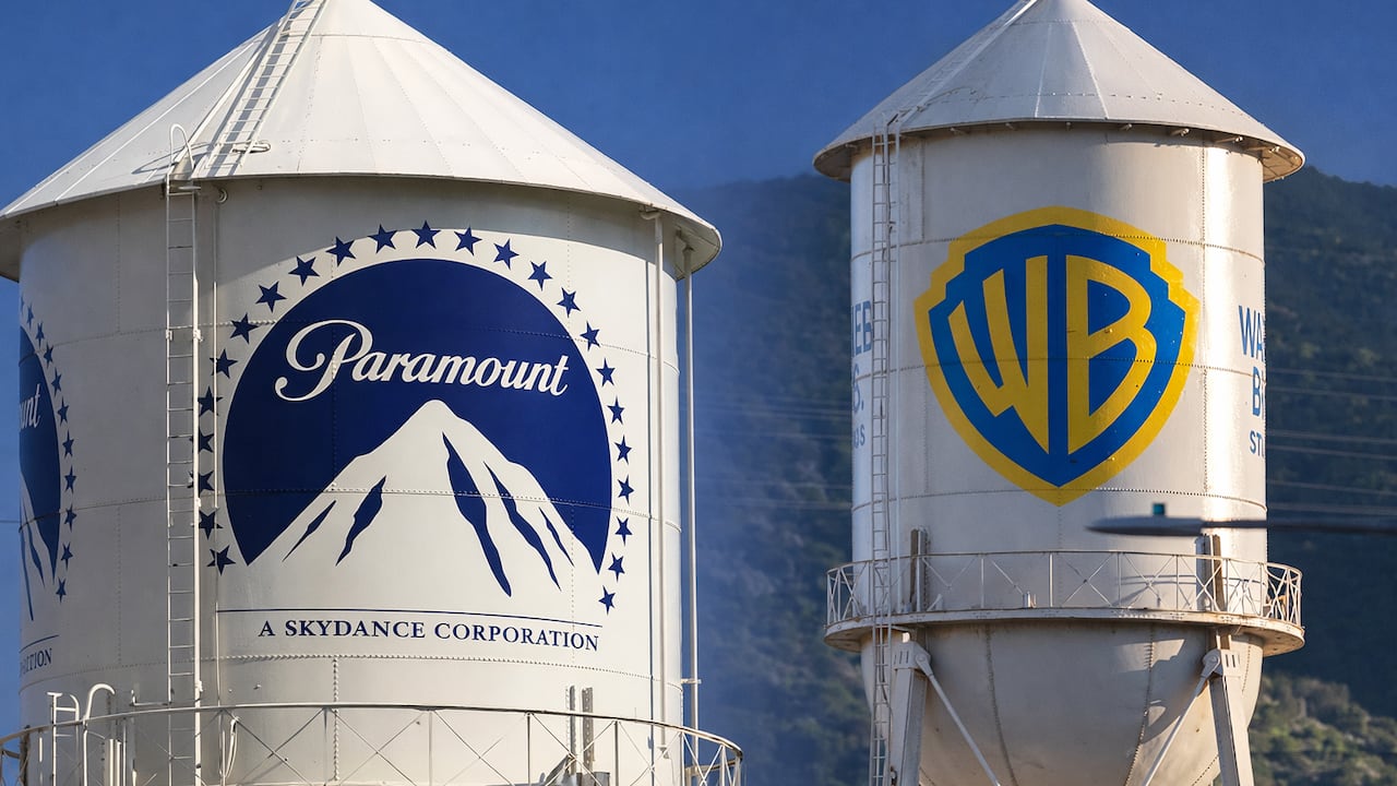 Ambos estudios sumándooslos una biblioteca de 15.000 títulos aproximadamente.