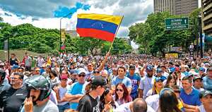 María Corina Machado describe que el movimiento en Venezuela es “por la redención, por la liberación y por el reencuentro de la familia. Por eso, esto ha adquirido una dimensión que va mucho más allá de una lucha electoral”, dijo.