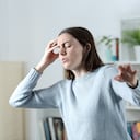 Después de un desmayo, se aconseja acudir al médico para verificar que todo esté en orden con la persona.