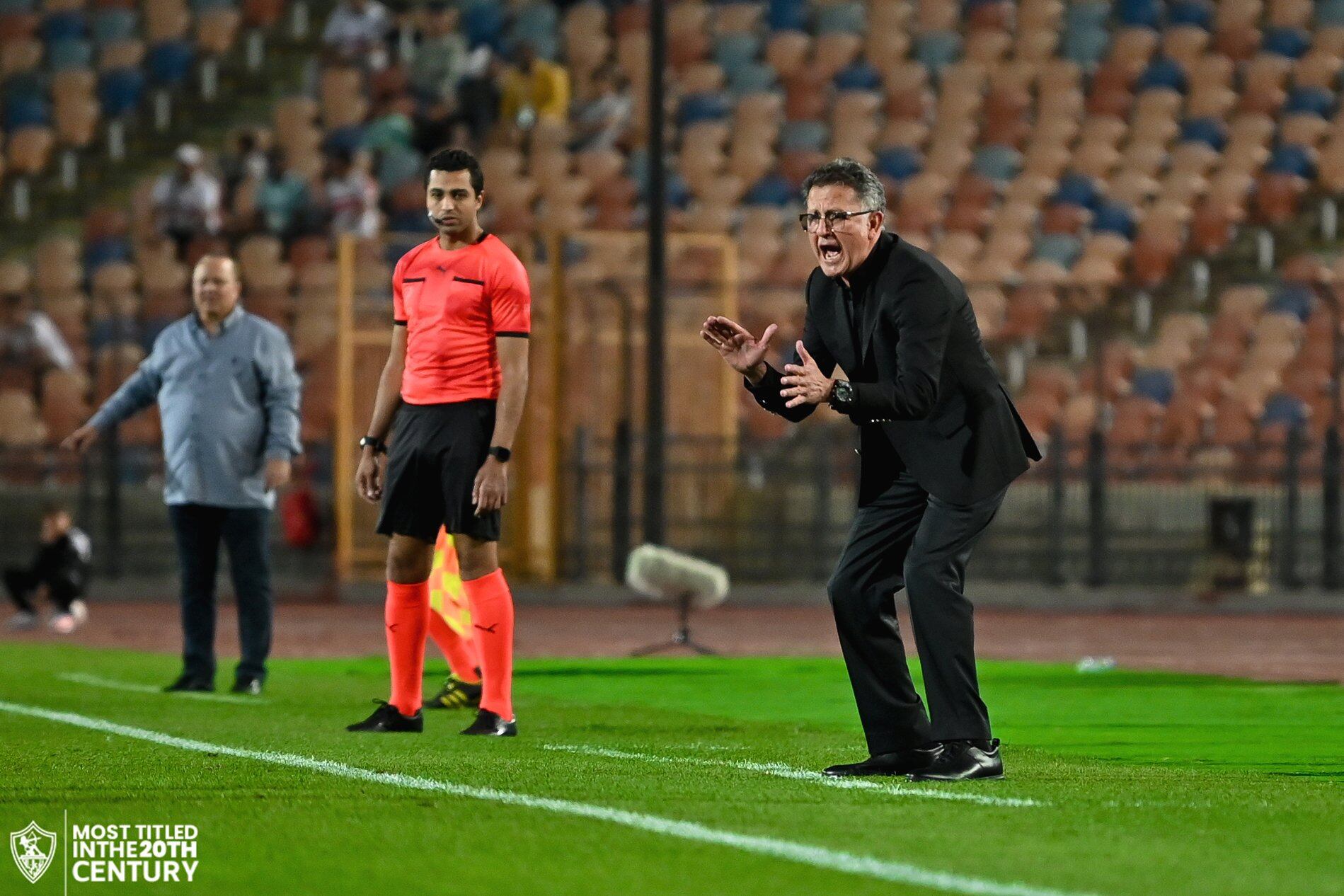 Juan Carlos Osorio dejó escapar la victoria en su primer partido en Egipto.