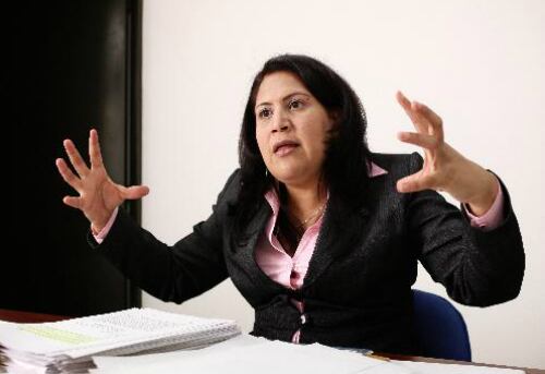 Yidis Medina ocupó varios cargos públicos en Barrancabermeja, ciudad de Norte de Santander, pero ganó reconocimiento cuando fue representante a la Cámara en reemplazo, por tres meses, de Iván Díaz Mateus, quien estaba de licencia. Los tres meses (abril, mayo y junio de 2004) le sirvieron a la congresista para alborotar el avispero en el país con la 'yidispolítica'. Aceptó dádivas del Gobierno Uribe a cambio de votar a favor de la reelección del mandatario el 2 de junio de 2004. 