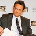 El actor Matthew Perry espera anunciar las nominaciones en la conferencia de prensa de los Globos de Oro en Beverly Hills.