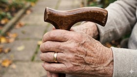 En Colombia hay un poco más de 2 millones de personas pensionadas. Foto: creada por Gemini AI.