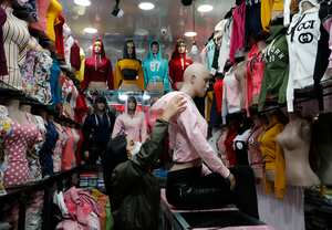 Reapertura del comercio en el centro de Bogotá, San Victorino y Centro comercial Gransan: PANDEMIA
Fotos Guillermo Torres
Junio 17 de 2020