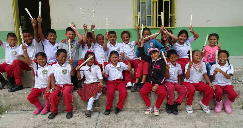  210 niños de las veredas en donde tiene incidencia la obra participan de espacios de aprendizaje musical.