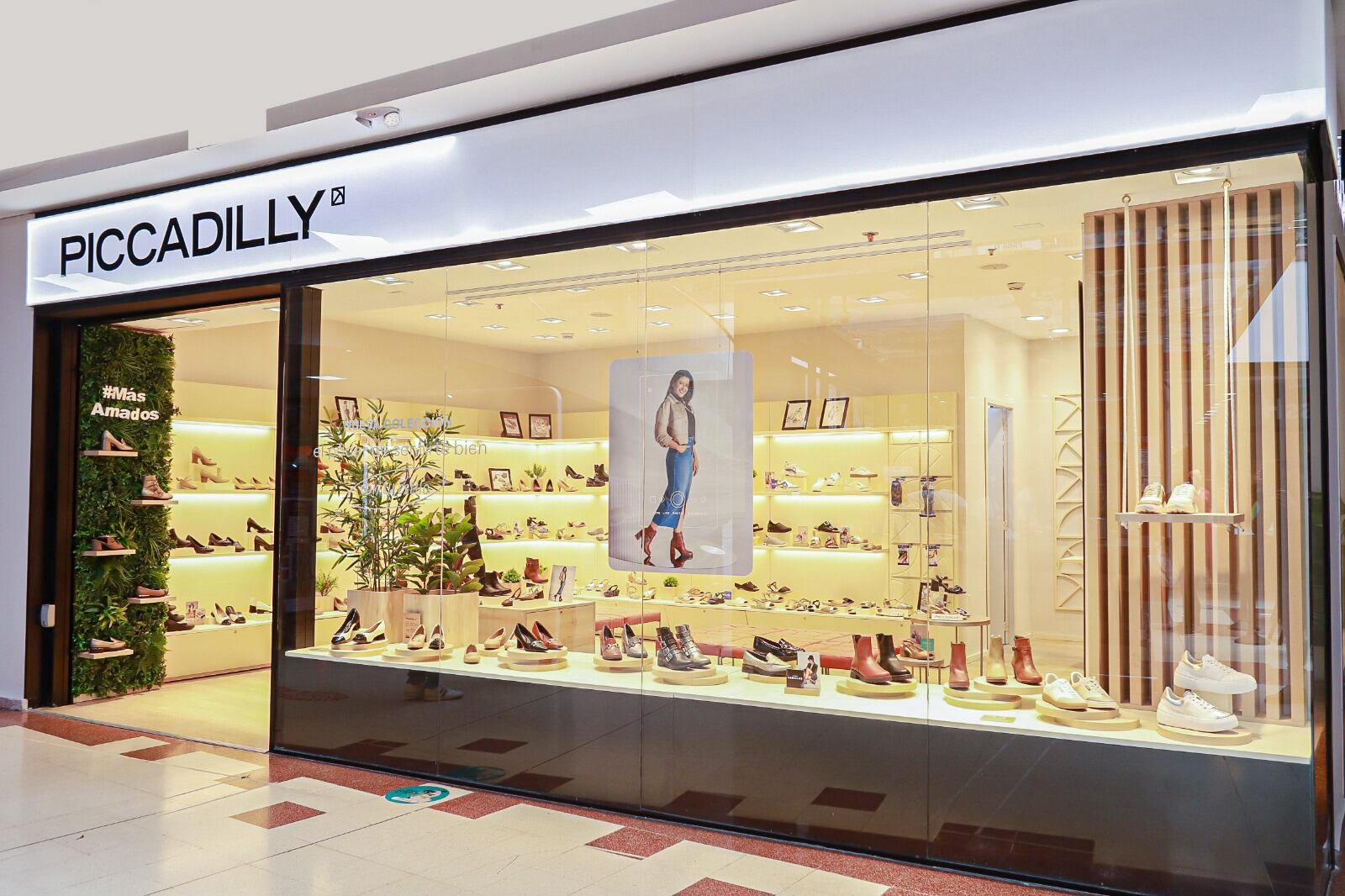 Así como en todas las tiendas internacionales, la de Bogotá ofrecerá las mismas colecciones de productos vendidos en Brasil.