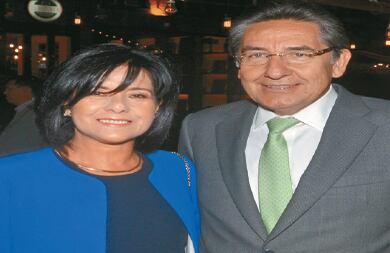 Claudia Beltrán y Néstor Humberto Martínez.
