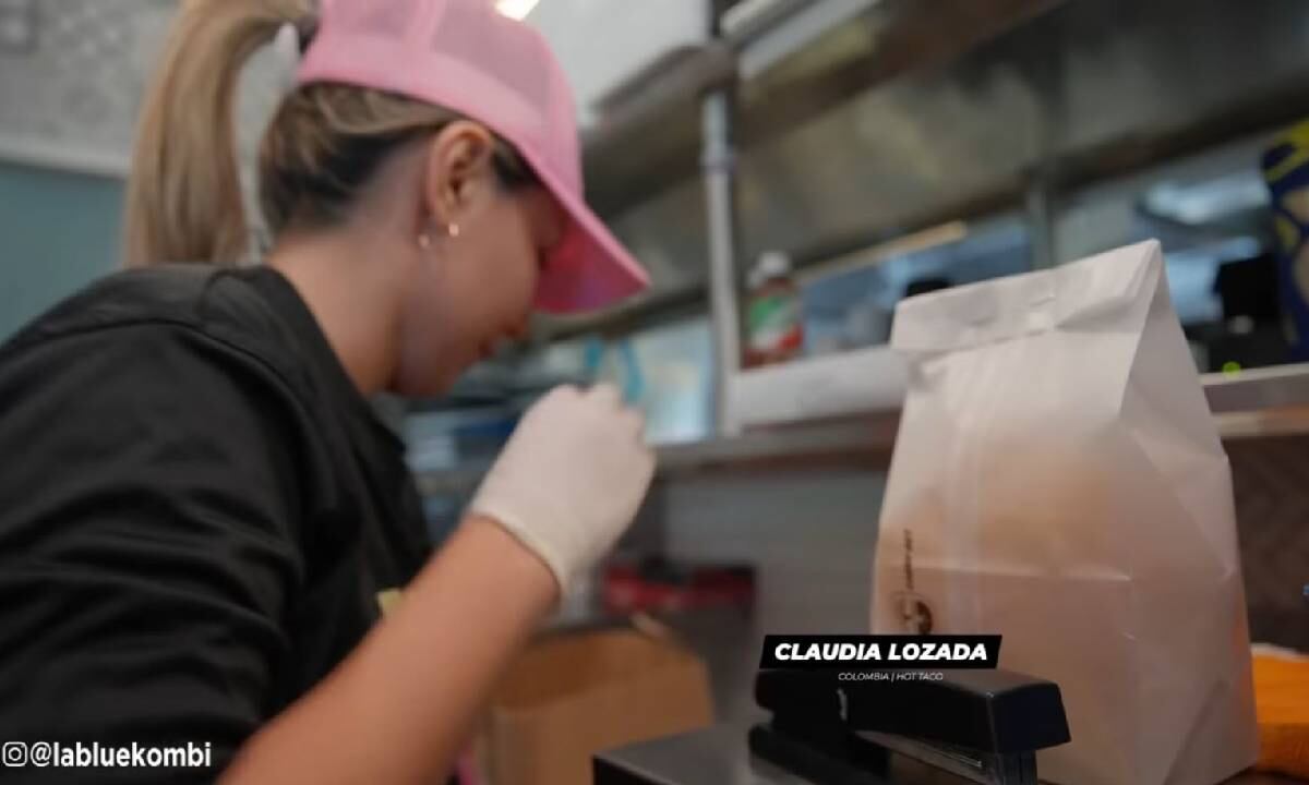 Cientos de inmigrantes se ganan la vida como meseros en Estados Unidos reuniendo más dinero de lo que se ganarían en sus propios países