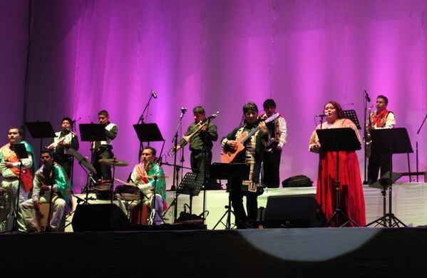 Inaguración de la XXVII Feria Internacional del Libro - FILBO  Peru Director Musical Edyy Sánchez 