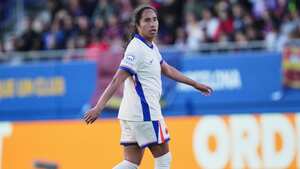Mayra Ramírez, colombiana al servicio del Chelsea, sufrió goleada ante Barcelona.