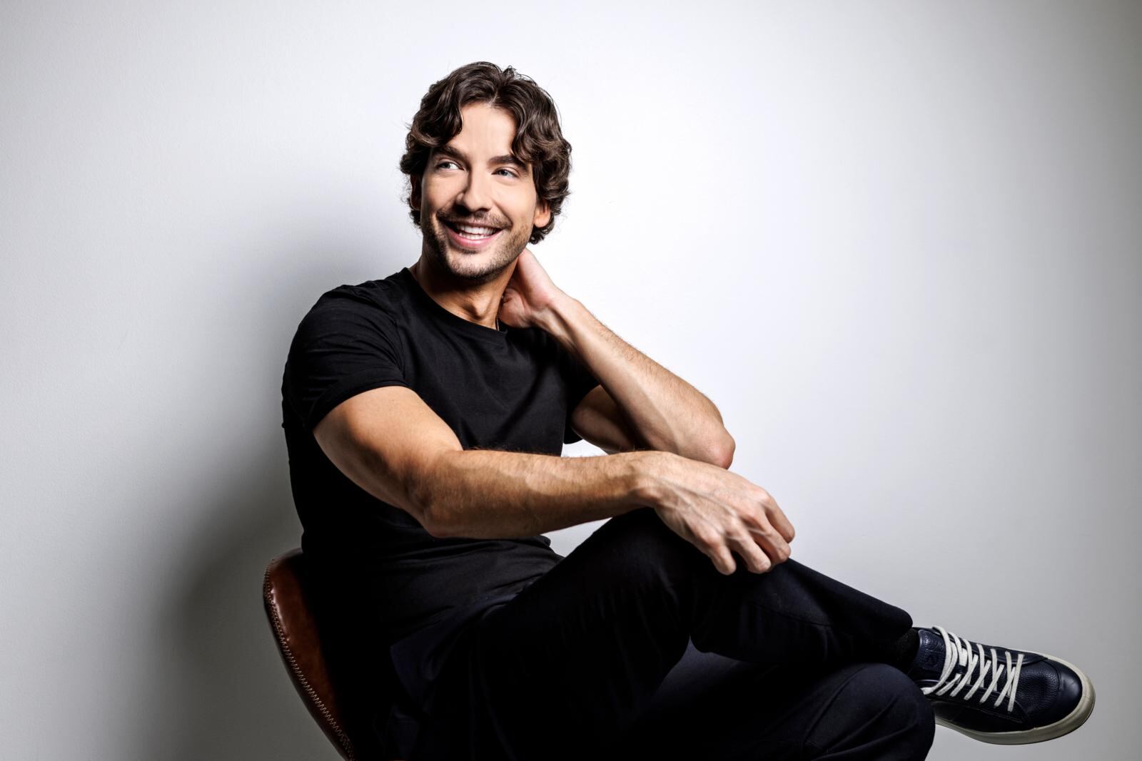 El actor Carlos Torres conversó con SEMANA sobre su carrera artística, su familia, sus pasiones y cómo lleva la fama.