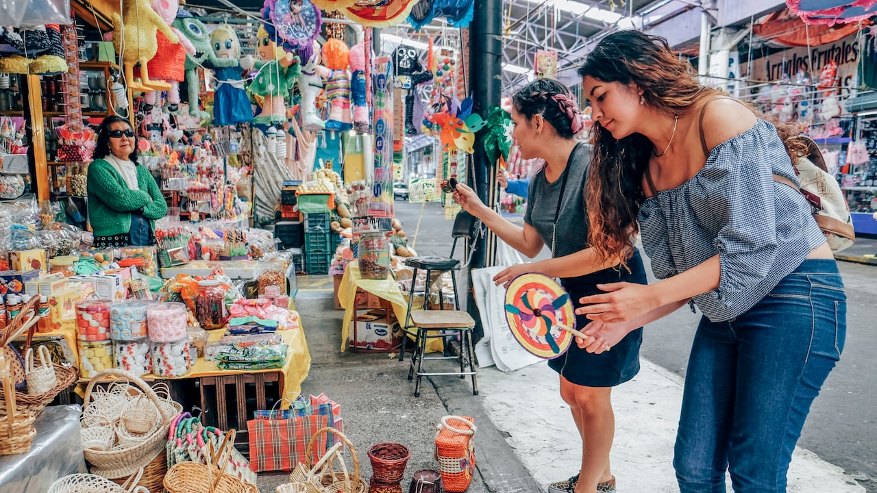 La Secretaría de Desarrollo Económico organizó las Ferias 'Hecho en Bogotá', para facilitar las compras de fin de año