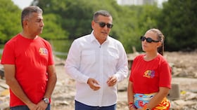 El alcalde Dumek Turbay acompañó el proceso de reubicación.