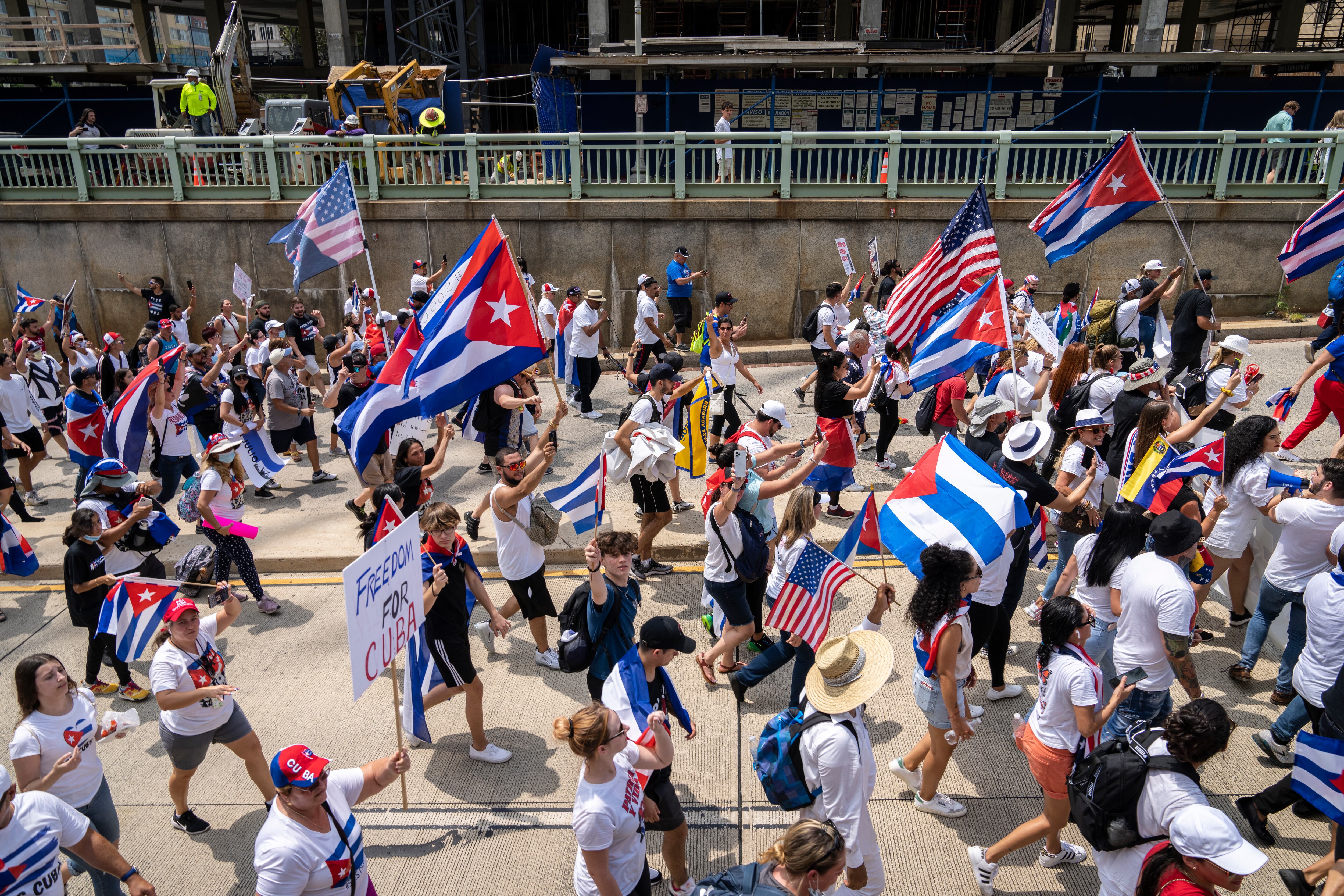 Marcha de refugiados cubanos en los Estados Unidos.