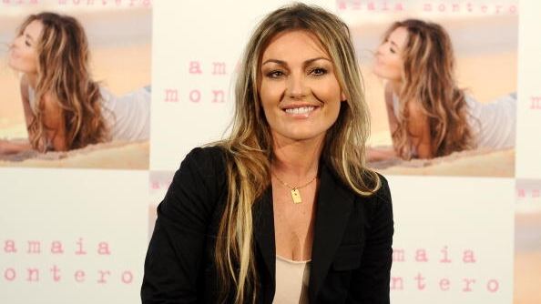 MADRID, SPAIN - MARCH 26:  Spanish singer Amaia Montero receives Double Platinum Disc at the ME Hotel on March 26, 2009 in Madrid.  (Photo by Carlos Alvarez/Getty Images)