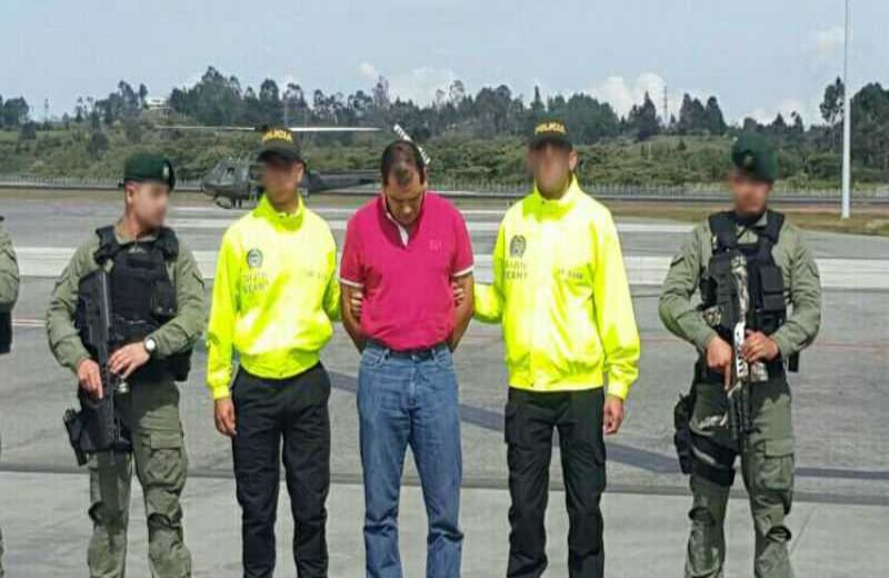 El ‘zar’ de la chatarra, que responde por los delitos de lavado de activos, contrabando, enriquecimiento ilícito y falsedad en documento público.