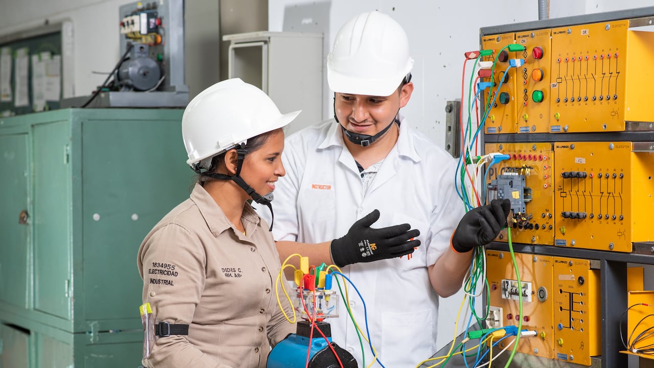 Por medio de la alianza entre el SENA e INFOTEP se concretarán acciones conjuntas que impulsen la ejecución de programas y proyectos relacionados con la formación técnica y tecnológica del talento humano.