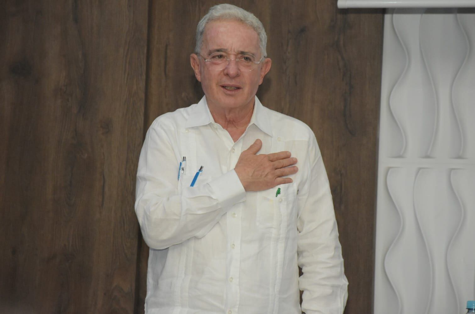 Visita Expresidente Álvaro Uribe a Santiago de Cali para la presentación de los candidatos por el Centro Democrático a las Elecciones Regionales.