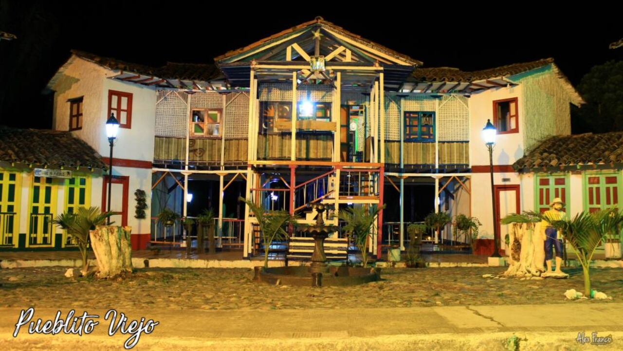 Pueblito Viejo, Aguadas