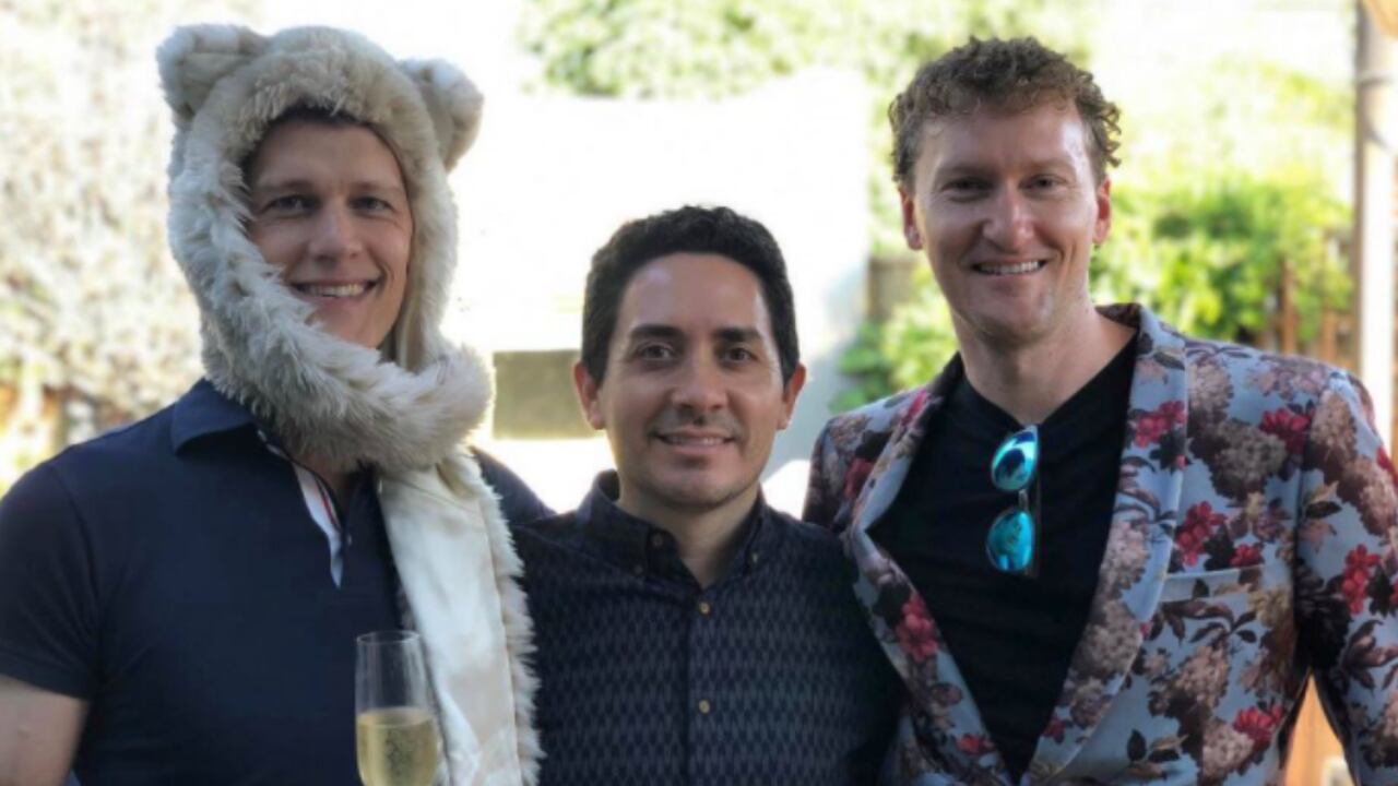 Para llenar la casa de más amor, todos comenzaron a sentir el deseo de convertirse en padres y decidieron hacerlo a través de un vientre subrogado y un donante de esperma.