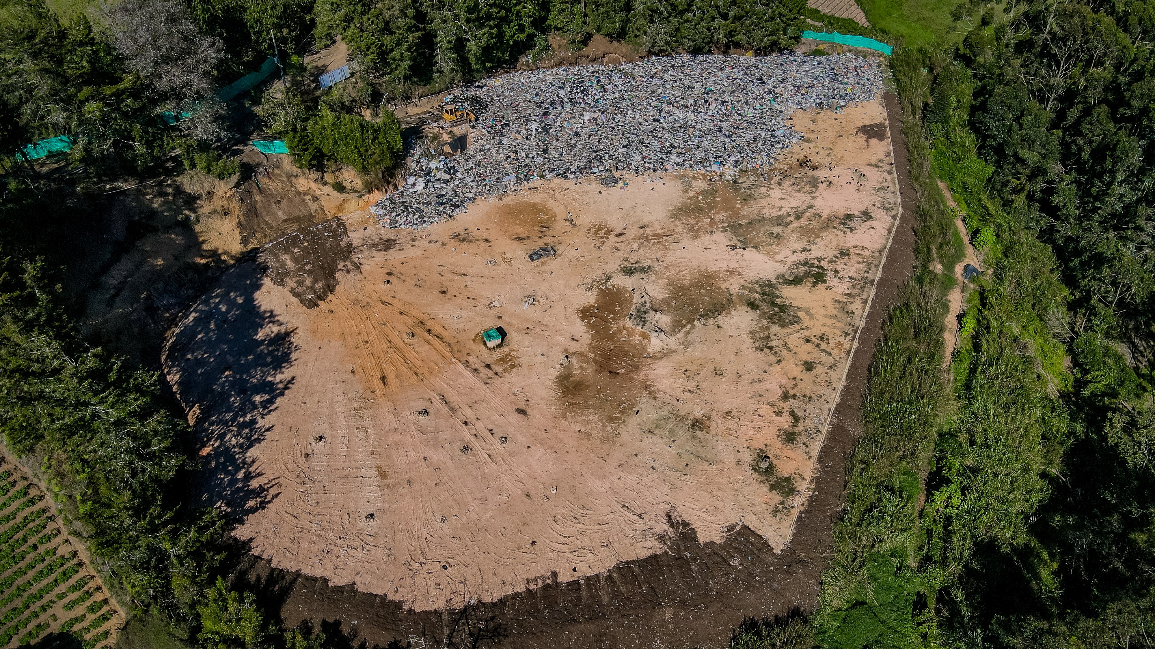 RELLENO SANITARIO DE SANTUARIO - CORNARE
BASURA EL SANTUARIO ANTIOQUIA 
ENERO 18 DE 2024
FOTO DIEGO ANDRÉS ZULUAGA