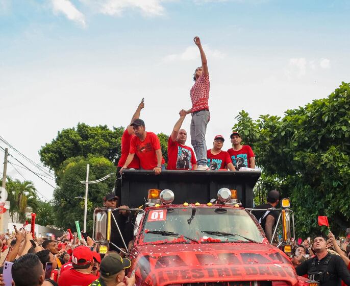 Silvestre Dangond lanzó su álbum titulado  Ta Malo, tras varios meses de ausencia. Ahora, lo estrena junto a su fanaticada en Valledupar.