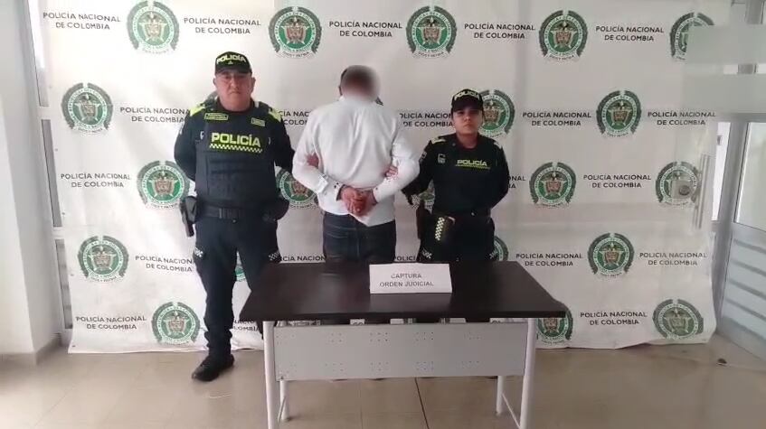 La Policía Nacional capturó en el municipio de Manta, Cundinamarca a José Joaquín Dueñas Moreno.