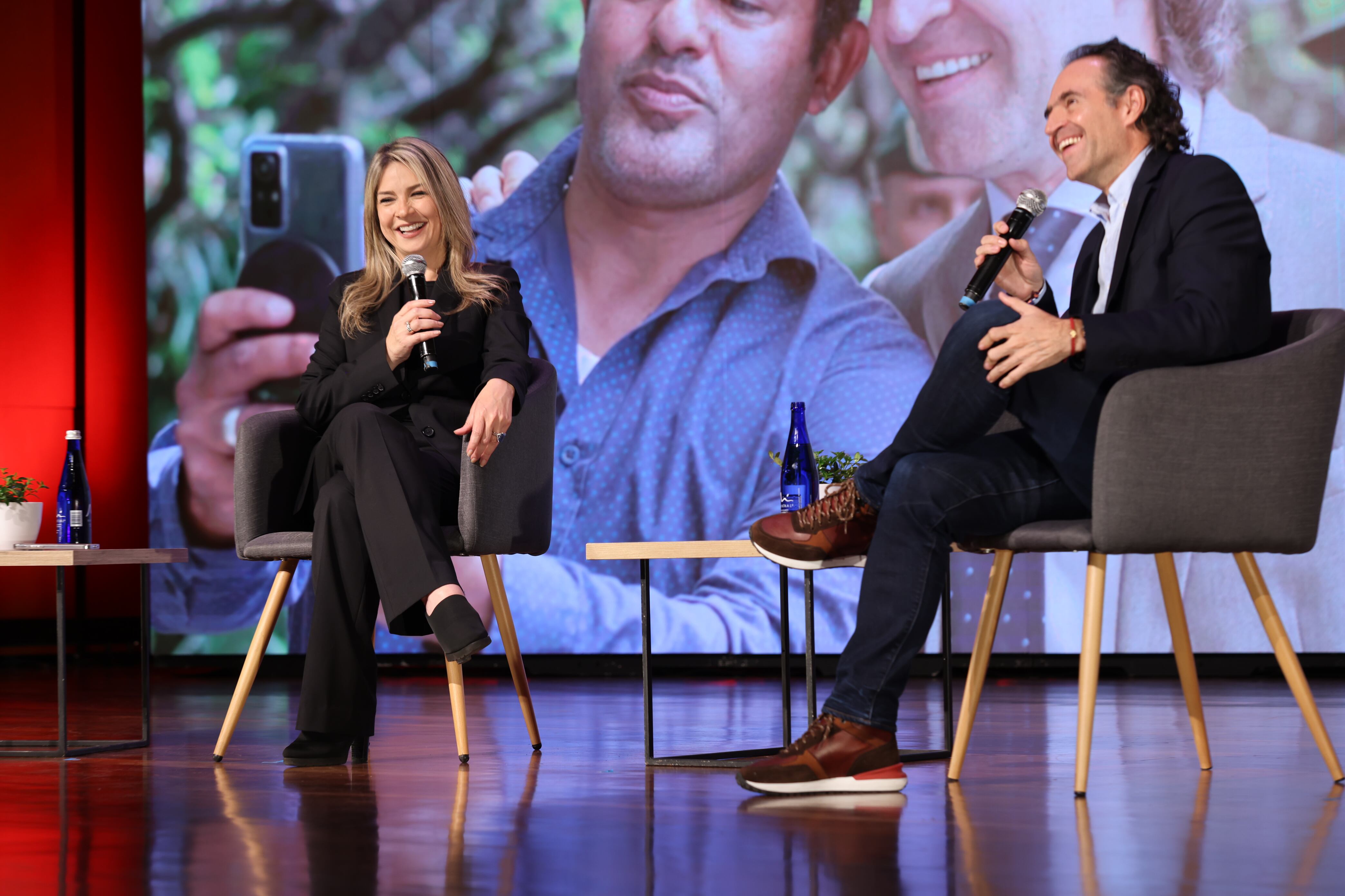 Vicky en Semana, en las regiones