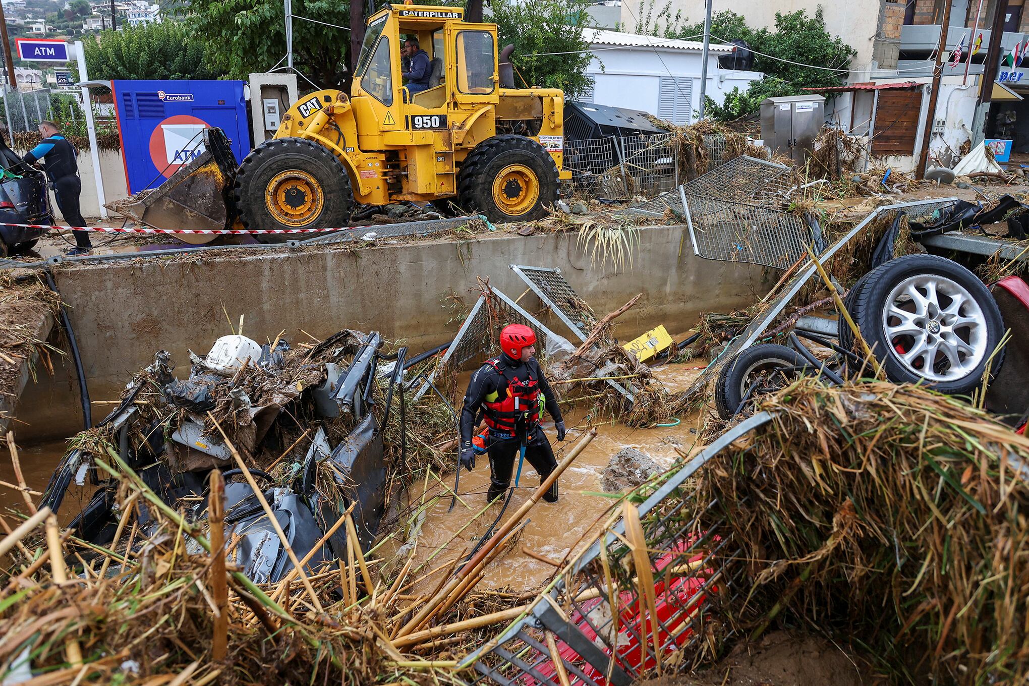 En imágenes : Inundaciones mortales en la isla griega de Creta