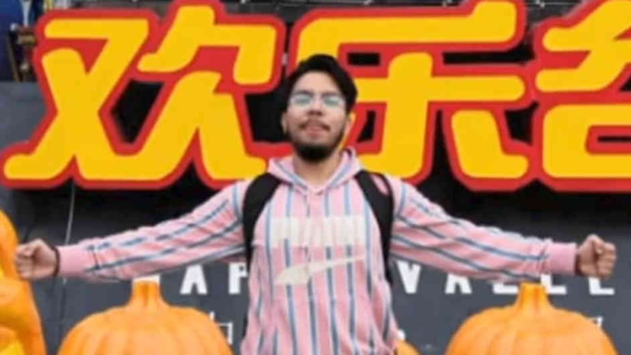 Néstor Julián Vélez, caleño residente en Wuhan (China)