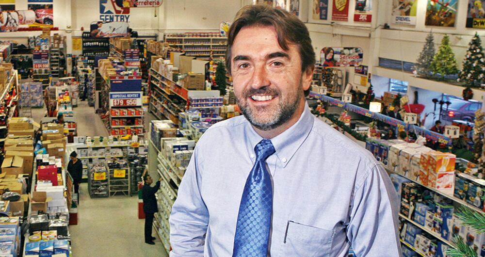 lucio bernal Presidente de Home Sentry 