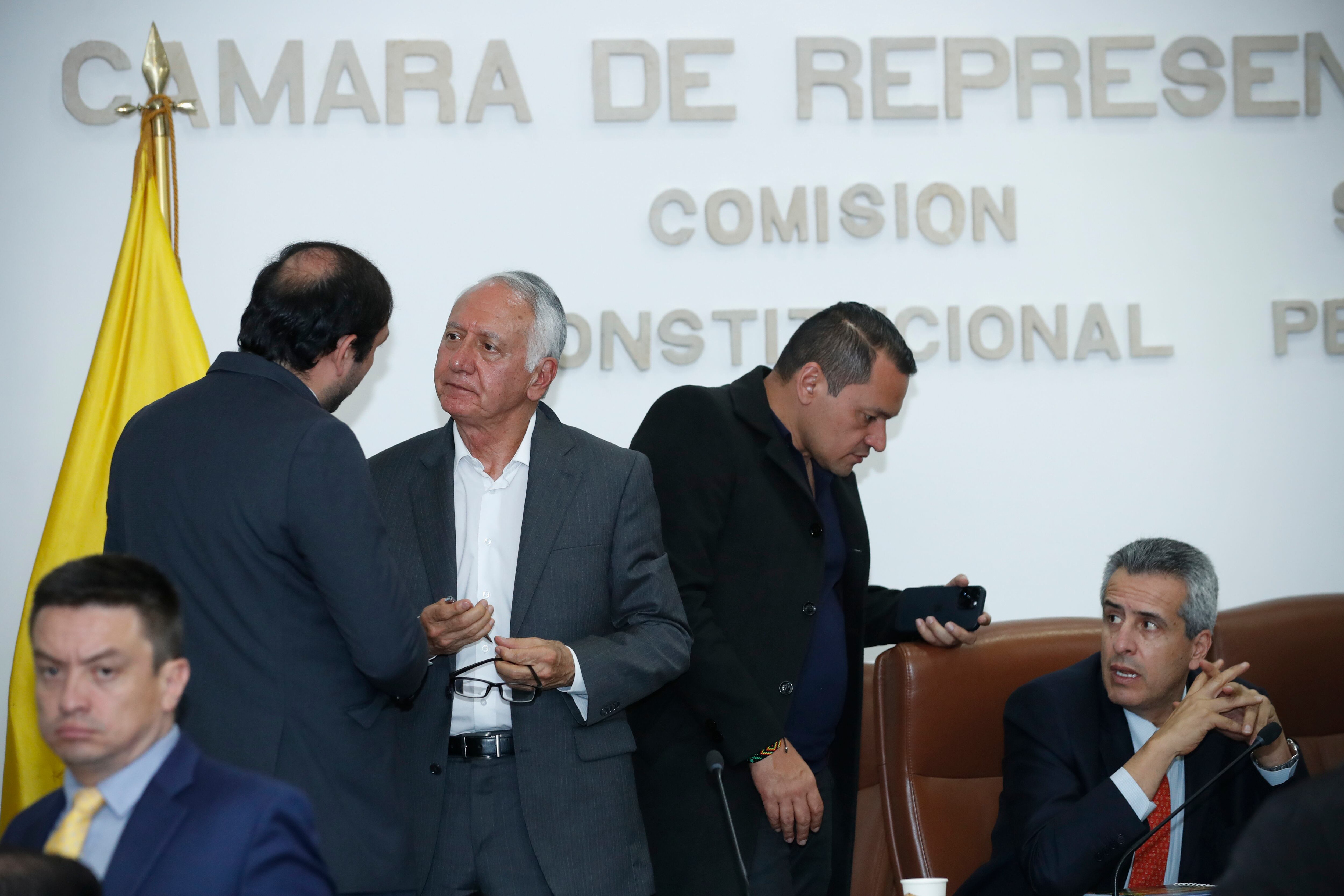 Representantes  debate de la reforma a la salud