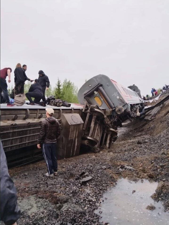 Al menos 50 personas resultaron heridas.
